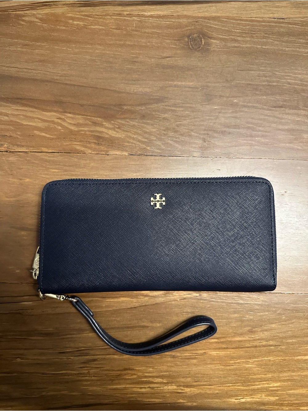 Tory Burch Navy Saffiano Zip Continental Wristlet